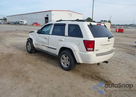 2007 Jeep Grand Cherokee Laredo z USA, uszkodzony, nr VIN 1J8GR48K87C538349